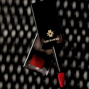 Josephine Meet Tiphane LIPPEE